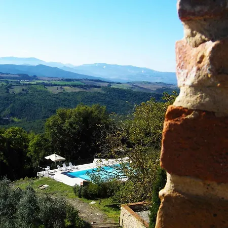 Relais Sensano فندق 3*