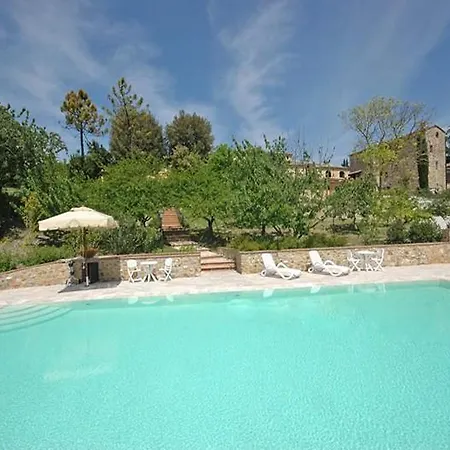 Relais Sensano فندق 3*