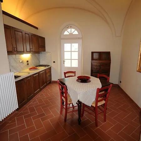 Hotel Relais Sensano 3*